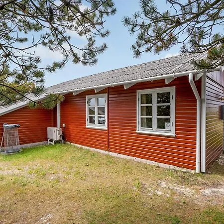 Nice Home In Frostrup With House Sea View