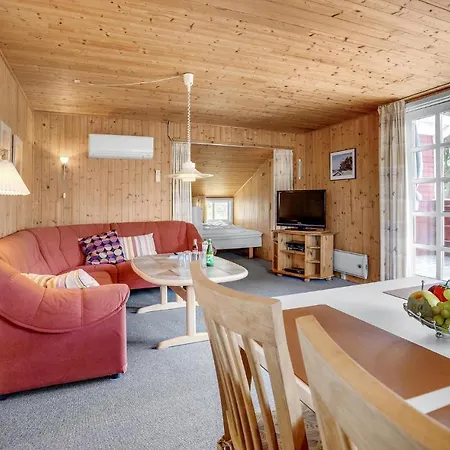 Prázdninový dům Cozy Home In Frostrup With Sauna *